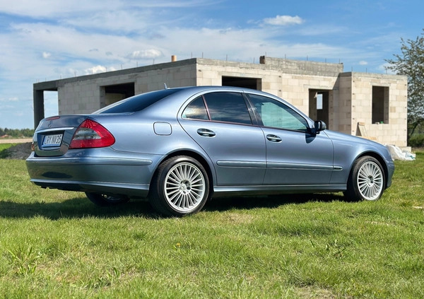 Mercedes-Benz Klasa E cena 33500 przebieg: 260000, rok produkcji 2006 z Ząbki małe 137